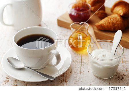 Breakfast (coffee, croissant, yogurt) 57537341