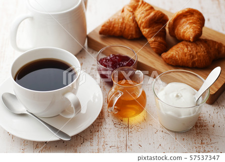 Breakfast (coffee, croissant, yogurt) 57537347