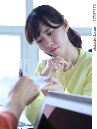 被她的老闆搞砸的女人的形象 被她的老闆搞砸的女人的形象 57537876