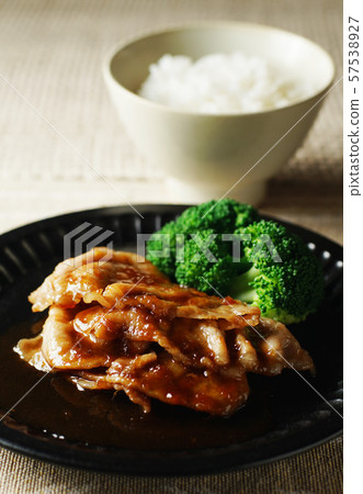 Pork loin with juicy ginger and rice Pork loin with juicy ginger and rice 57538927