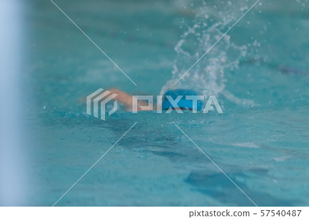 swimming, younger, females 57540487