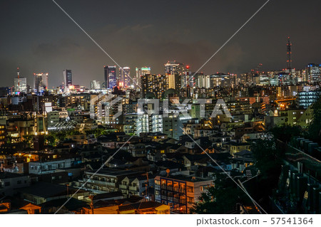 橫濱港未來的夜景(從橫濱市保土谷區) 橫濱港未來的夜景(從橫濱市保土谷區) 57541364