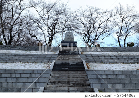 天童公園的紀念碑 57544862