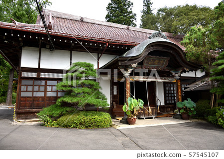Nakano Fudoson Taisho-ji main hall 57545107