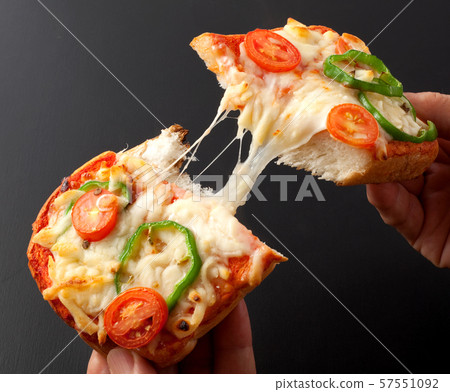 Pizza toast  57551092