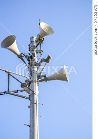 Loudspeakers attached to pillars Loudspeakers attached to pillars 57552979