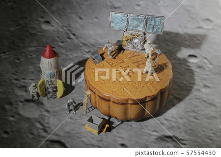 a fun of spacemen walk on the moon cake a fun of spacemen walk on the moon cake 57554430