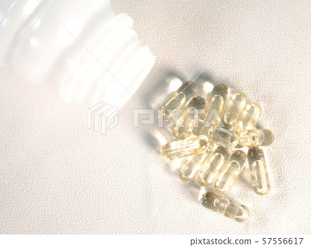 補充膠囊從瓶子溢出 補充膠囊從瓶子溢出 57556617