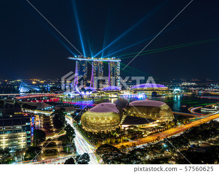 [Singapore scenery] Night view of Marina Bay and laser show 57560625