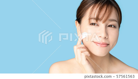 應用奶油的女人 應用奶油的女人 57561563