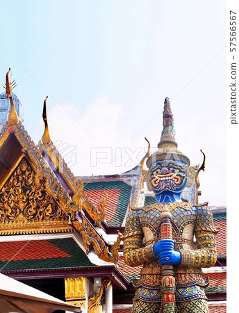 Thai Guardian Giant Statue in Wat Phra Kaew 57566567