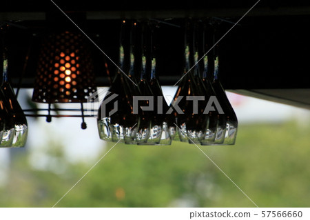 Store display using glass 57566660