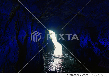 Cape Suzu (Cape Kongo) Blue cave 57571885