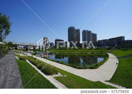 從Kashiwanoha Aqua Terrace <Kashiwa City,Chiba>觀看Kashiwa-no-ha校園站 從Kashiwanoha Aqua Terrace <Kashiwa City,Chiba>觀看Kashiwa-no-ha校園站 57575658