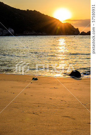 Ashiya Beach [Fukuoka Prefecture Itoshima City] 57580931