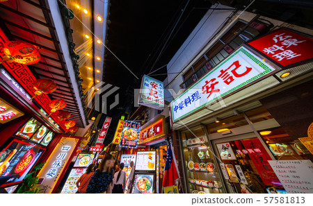 日本橫濱城市景觀橫濱唐人街/香港路(唐人街主街旁) 日本橫濱城市景觀橫濱唐人街/香港路(唐人街主街旁) 57581813