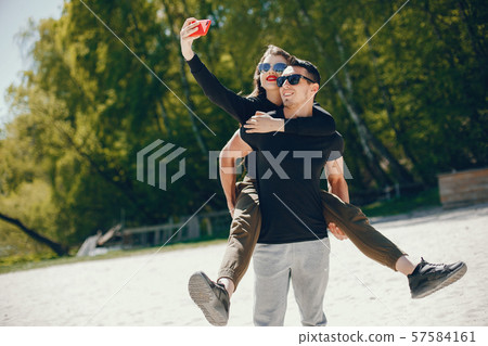 couple in a beach 57584161