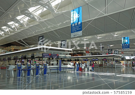 中部國際機場（國際登機櫃檯） 57585159