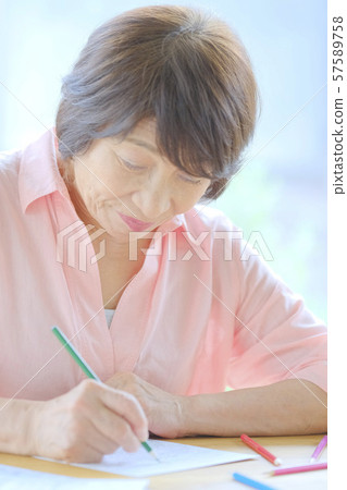 高級一代愛好著色課彩色鉛筆樂趣愛好課課堂 57589758