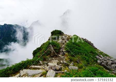 雲彩山行跡和海在Zeitengrad的 57591532