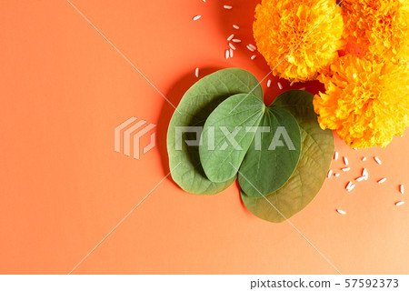 Happy Dussehra. Yellow flowers, green leaf Happy Dussehra. Yellow flowers, green leaf 57592373