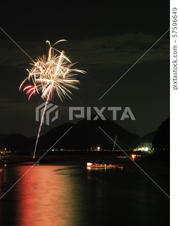 Fireworks starting at Nagara River Ukai Fireworks starting at Nagara River Ukai 57596649
