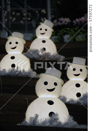 Snowman, illumination 57597272
