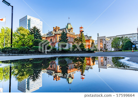北海道夏季紅磚政府大樓（原北海道政府辦公大樓） 57599664