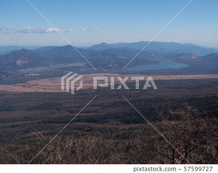 從山附近的山中湖景觀 57599727