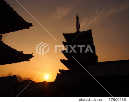 Five-storied pagoda of Senso-ji Temple 57600686