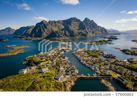 Lofoten is an archipelago in the county of 57600802