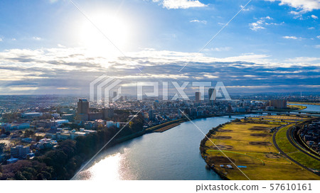 俯瞰江戶川Yagiri的鳥瞰圖 57610161