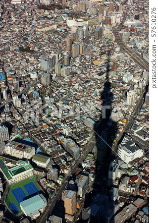 從東京天空樹看到的一個巨大的城市(5) 從東京天空樹看到的一個巨大的城市(5) 57610276
