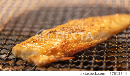 Charcoal-grilled BBQ, bbq, charcoal-grilled, grilled, Bincho charcoal, Shichirin, camp, meal, salmon 57613844