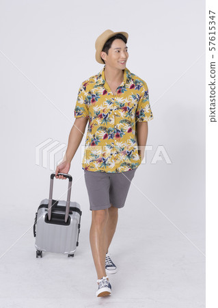 Summer holiday of attractive couple 203 57615347