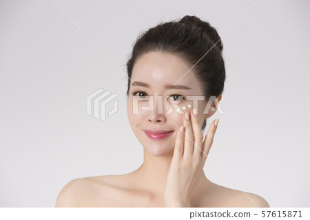 Portrait of Beautiful Young Woman 125 57615871