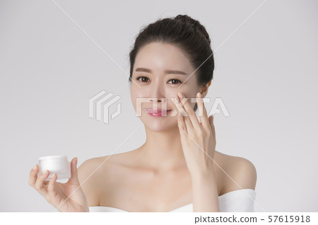 Portrait of Beautiful Young Woman 131 Portrait of Beautiful Young Woman 131 57615918