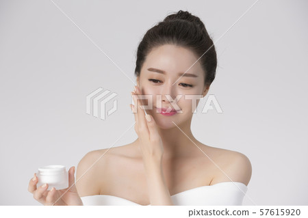 Portrait of Beautiful Young Woman 093 Portrait of Beautiful Young Woman 093 57615920