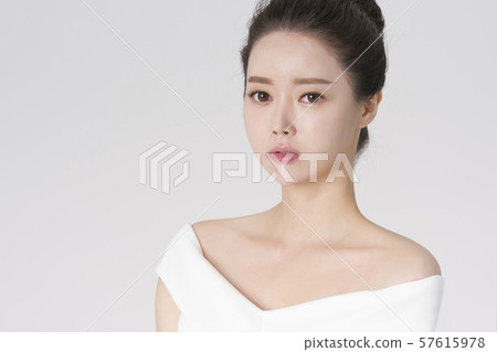 Portrait of Beautiful Young Woman 021 Portrait of Beautiful Young Woman 021 57615978
