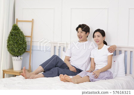Happy and loving family 365 57616321