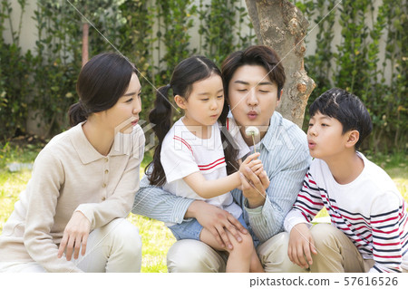 Happy and loving family 310 57616526