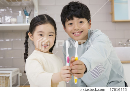 Happy and loving family 340 Happy and loving family 340 57616553