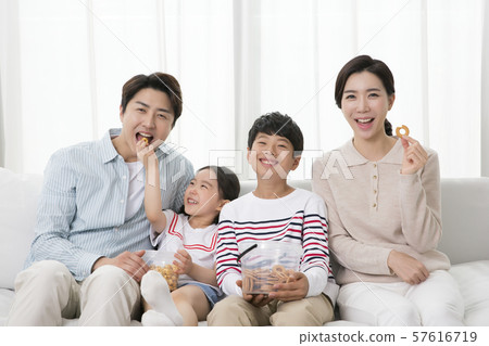 Happy and loving family 016 Happy and loving family 016 57616719