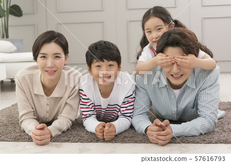 Happy and loving family 118 57616793