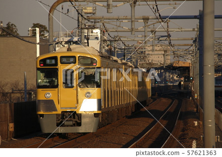 [SI] Seibu Ikebukuro Line 2000 Series Train (Semi-Express - 8-Car Train: Ikebukuro⇔Hanno) 57621363