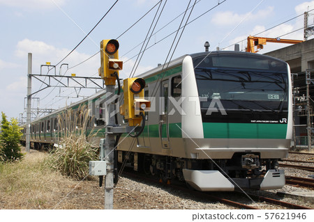Saikyo Line E233系統被拘留在高崎 Saikyo Line E233系統被拘留在高崎 57621946
