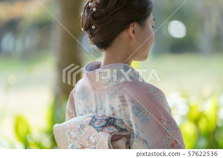 female, females, lady 57622536