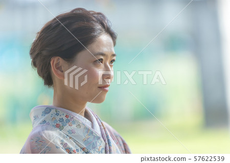 female, lady, woman 57622539