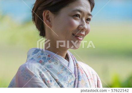 female, lady, woman 57622542