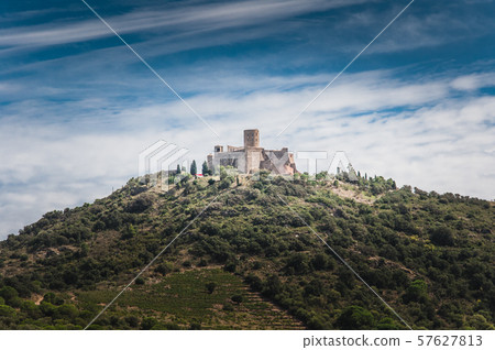 Fort Saint-Elme at the top of a hill in Collioure 57627813